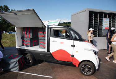 Новая Почта тестирует доставку беспилотниками от украинских производителей. Как выглядит процесс доставки, в котором люди почти не задействованы /Фото 12