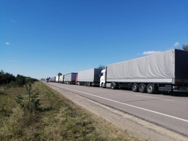 Українсько-польський клінч. Фури з України тижнями чекають проїзду на кордоні з Польщею. Хто в цьому винен /Фото 2