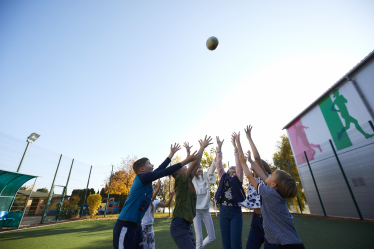 Доступний Кембридж. Як у школі під Києвом навчають космополітів та білінгвалів /Фото 4
