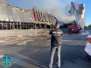 Росіяни знищили супермаркет Fozzy в Одесі, постраждали троє співробітників /Фото 6