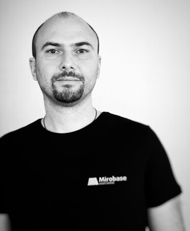 Ціна неухвалених рішень. CEO Mirobase Михайло Яхимович про запровадження IT-технологiй управлiння бiзнесом /Фото 1