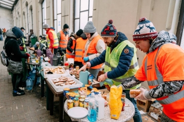 Неефективна «Укрзалізниця» перетворилася на машину з порятунку мільйонів українців. Як компанію переставили на воєнні рейки /Фото 9