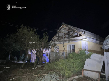 Росія атакувала Україну ракетами та БПЛА: пошкоджено інфраструктуру, затримуються десятки поїздів, є жертви /Фото 2