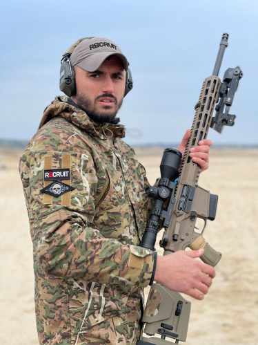 Уже три года подряд в июне в Киеве проходит Забег Чести в память о погибшем военнослужащем Алексее Чубашеве с позывным Рекрут. /надала Юлія Чубашева