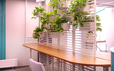 Офіс для тих, хто не хоче працювати в офісі. SoftServe відкрила новий простір у розпал пандемії. Що з цього вийшло /Фото 14