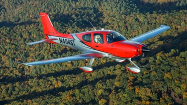 Украинские предприниматели массово скупают небольшие самолеты для быстрых путешествий. Откуда этот авиабум и сколько стоит самолет /Фото 21