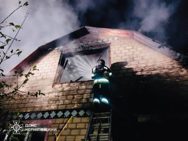 Росія атакувала Україну ракетами та БПЛА: пошкоджено інфраструктуру, затримуються десятки поїздів, є жертви /Фото 9