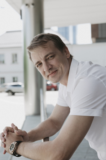 «Молоді інвестори не вкладатимуться в золото». Засновник WhiteBIT про нову роль криптовалют, блокування росіян і благодійність /Фото 2