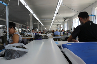 Одеть армию.Богдана Сидоренко воевала в 2014-м, а теперь шьет военную форму по заказу государства. История ветеранского бизнеса «Ника Текст Плюс» /Фото 9