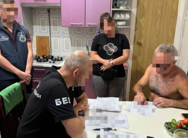 Хищение 138 млн грн на нужды армии. Офис генпрокурора сообщил о подозрениях 30 служащим в регионах /Фото 9