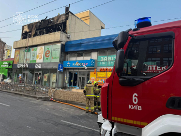 Массированный обстрел Украины. Россия нанесла один из самых больших ударов по Киеву, есть разрушения (фото, видео) /Фото 3