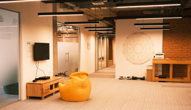 IT-компанія Intellias спробувала зміксувати простір, де народжується не тільки код, але й творчість. Що у неї вийшло /Фото 37