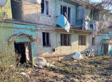 Враг в 5 км. Россияне выпустили сотни ракет по Никополю. Как выживает местный бизнес под ежедневными обстрелами /Фото 3