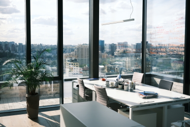 Работай где хочешь, записывай идеи где хочешь. Как устроен офис девелоперской комании SAGA /Фото 27