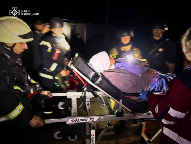Росія завдала удару дронами і балістикою по Києву. Є загиблі і руйнування (фото, відео) /Фото 4