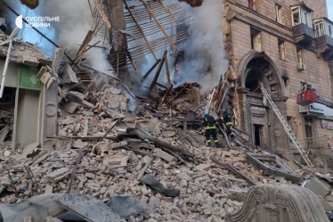 Російський ракетний удар знищив WINETIME у Запоріжжі. Як магазин виглядав і працював до цього /Фото 1