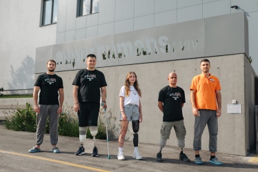 Виткані з металу. Історії українських захисників, які отримали важкі поранення та знайшли новий сенс життя /Фото 1