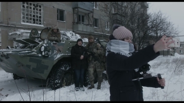 Режисери озброїлися камерами. Вторгнення спричинило бум документального кіно в Україні. Які фільми знімають про війну /Фото 1