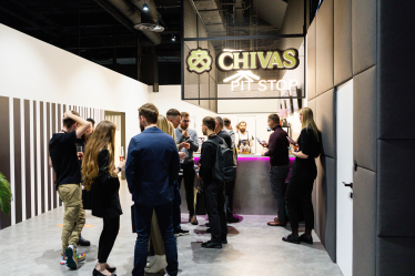 Forbes нагородив учасників списку «30 до 30». Понад 50 найуспішніших молодих українців, NFT- токени від Forbes, діджей-сет від Alina Pash. Що ще було цікавого? /Фото 15