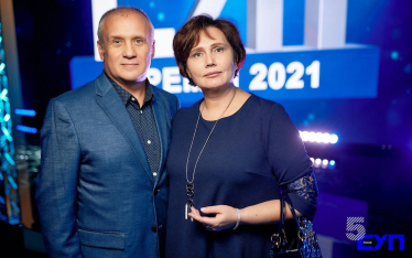 Віталій та Олена Бондарі, Home Food