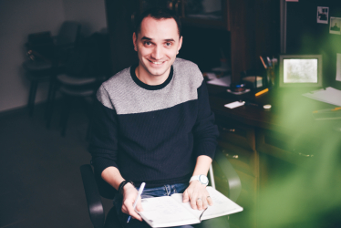 Апатія та виснаження через війну – норма, але рятуватись треба. Як допомогти собі та команді подолати втому – в уривку з книжки «Емоційні гойдалки війни» /Фото 1