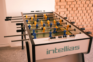 IT-компанія Intellias спробувала зміксувати простір, де народжується не тільки код, але й творчість. Що у неї вийшло /Фото 36