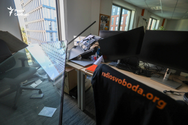 Офіси Представництва ЄС, «Української правди» та «Радіо Свобода» постраждали через російську атаку на Київ (фото) /Фото 6