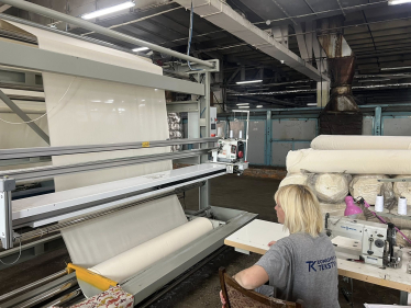Зворотня релокація. «Текстиль Контакт» почав випускати нову продукцію, яка раніше в Україні не вироблялась (фото) /Фото 2