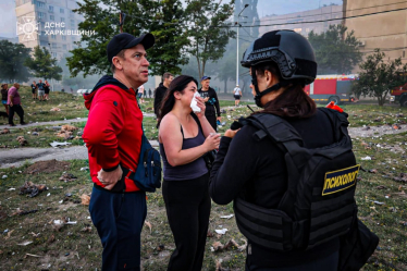 У Харкові є загиблі після удару Росії по багатоповерхівці (фото) /Фото 5