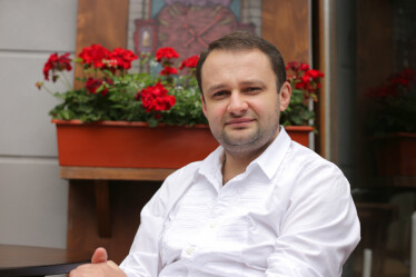 Ресторанная перестройка. Как выживают кафе и рестораны во время пандемии. Объясняет Андрей Худо и Игорь Сухомлин /Фото 1