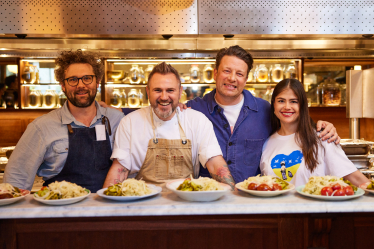 Шеф-кухар Юрій Ковриженко організував російський гастробойкот і зібрав £500 000 на допомогу Україні. Як працює кулінарна дипломатія /Фото 3