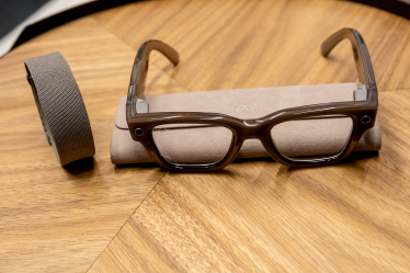 Meta представила перші смарт-окуляри з ШІ та вбудованим у лінзу екраном (фото) /Фото 2