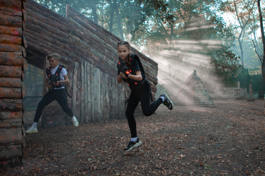 Продукція Lasertag.net універсальна для різних вікових категорій: як для дітей від 5–6 років, так і для дорослих