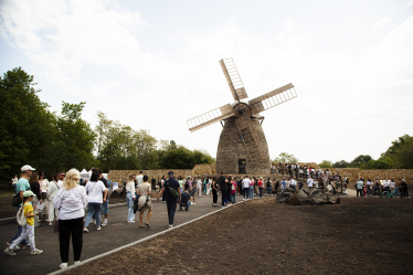 МХП і БФ «МХП-Громаді»