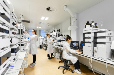 Лабораторія контролю якості Farmak