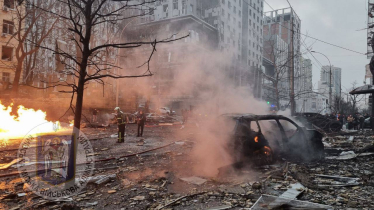 Росія атакувала Київ п'ятьма балістичними ракетами «Іскандер-М», є руйнування і постраждалі (фото, відео) /Фото 7