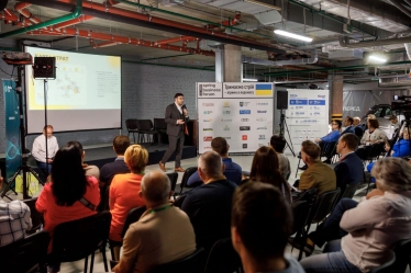 Відбувся XV щорічний Весняний діловий форум «Тримаємо стрій – ВІРИМО в Перемогу»! /Фото 1