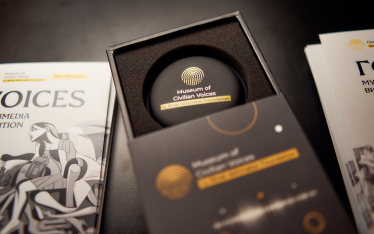 Виставка «Голоси» від Музею «Голоси мирних» Фонду Ріната Ахметова