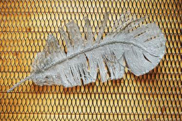 Загородный дом (почти) без дверей, с каминами и мебелью необычных форм. Как выглядит дом семьи львовских предпринимателей Лидии и Всеволода Биласов /Фото 24