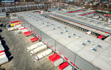 Термінал «Нової пошти» сортує до 50 000 посилок на годину. Що відбувається з посилкою у надрах найсучаснішого логістичного центру України /Фото 2