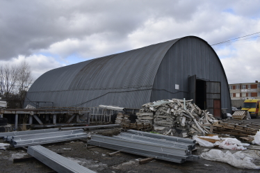 Экс-партнер Петра Порошенко Олег Гладковский теряет активы «Богдан Моторс» из-за миллиардных долгов. В чем дело и как это повлияет на компанию /Фото 1