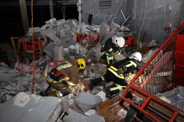 Росія завдала ракетного удару по харківському терміналу «Нової пошти», загинули шестеро працівників (оновлено, додано фото) /Фото 2