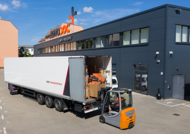 Remote control Макса Вегнера. Як дистанційно керувати міжнародним бізнесом, де співробітники спілкуються 17 мовами /Фото 4