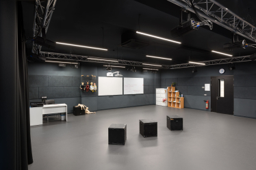 Виклик часу: як Печерська міжнародна школа формує нове покоління лідерів&amp;nbsp; /Фото 9