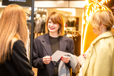 Ювілейна бондіана: як пройшла найочікуваніша прем’єра року в ЦУМі&amp;nbsp; /Фото 3