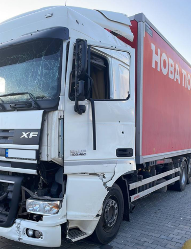 Дух незламності. Будні водія Нової пошти, який возить посилки на схід /Фото 2