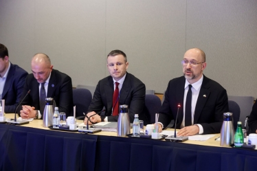 Нардепи вдруге за час війни намагаються запровадити накопичувальну пенсійну систему. Цього разу – з підтримкою топів партії «Слуга народу». Чому шанси на її успіх невеликі /Фото 1