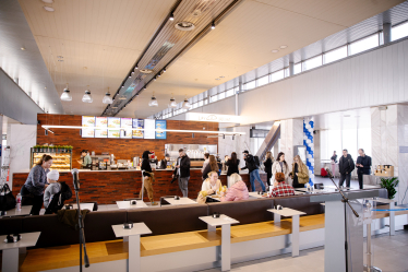 Lviv Croissants відкрились на київському вокзалі. Франчайзі інвестував у заклад 2 млн грн /Фото 1