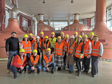 Стрес-коучинг, розвиток лідерства та фінансова підтримка. AB InBev Efes Україна про HR-стратегію, що відповідатиме викликам 2023 року /Фото 1