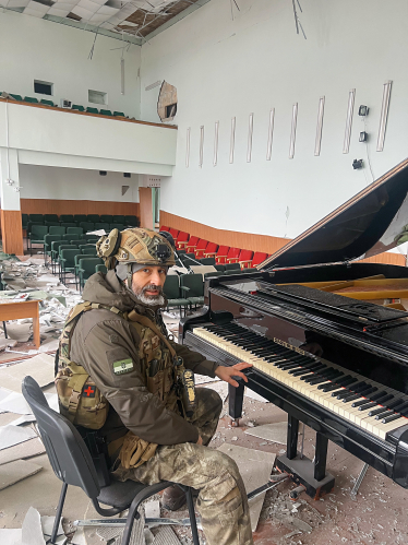 Всеволод Кожемяко, основатель «Хартии». Сергей Жадан написал слова для марша «Хартии», а группа «Жадан и собаки» его исполнила. /из личного архива Всеволода Кожемяко
